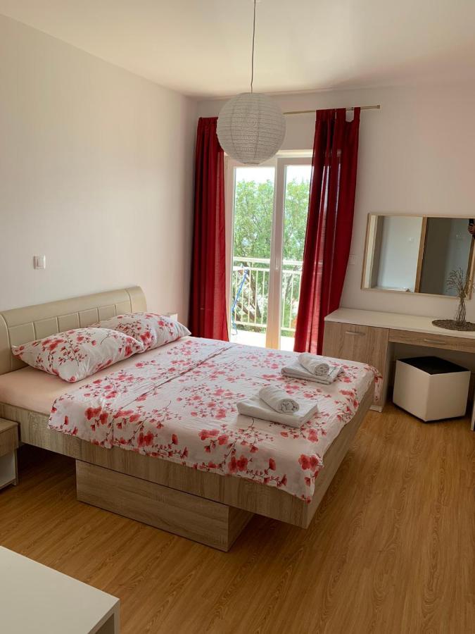 Apartmani Nada Klenovica Exterior foto