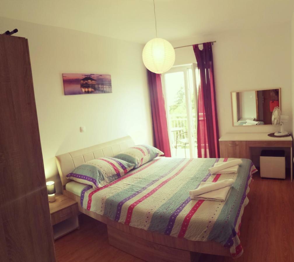 Apartmani Nada Klenovica Exterior foto